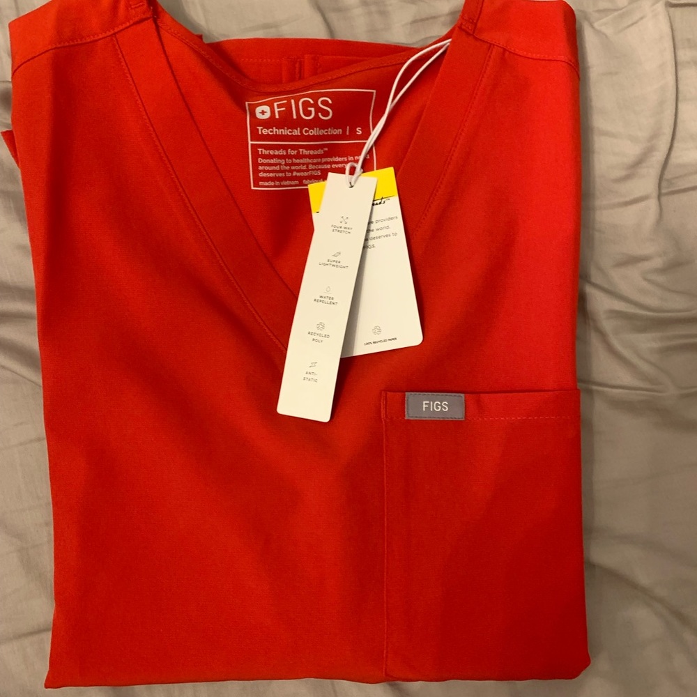 NWT Figs red scrub top